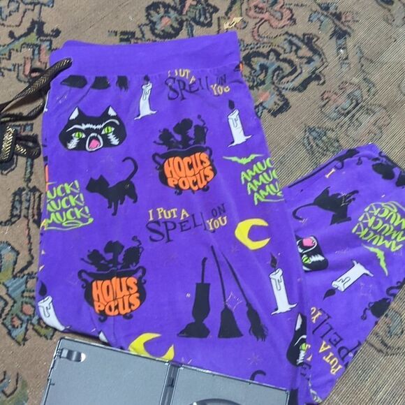 Disney Hocus Pocus joggers, PJ Pants & DVD movie plus size 2x - Picture 6 of 6